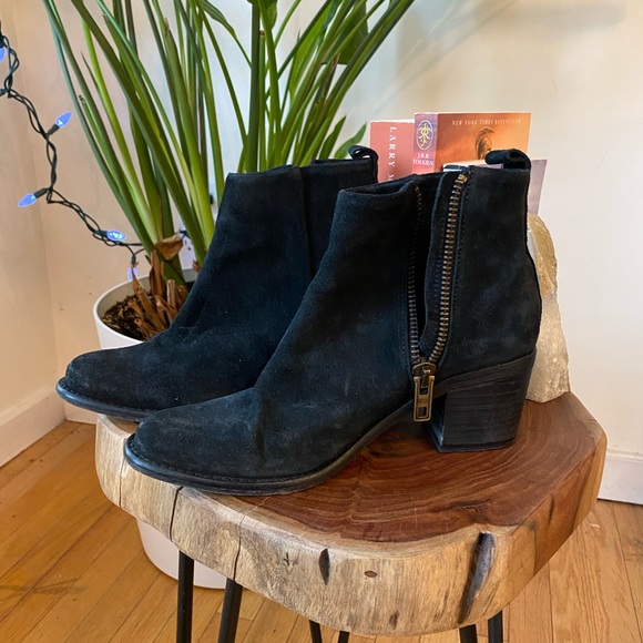 Diesel Black Suede Style Ankle Booties - Size 39 (about US8) - Picture 5 of 6